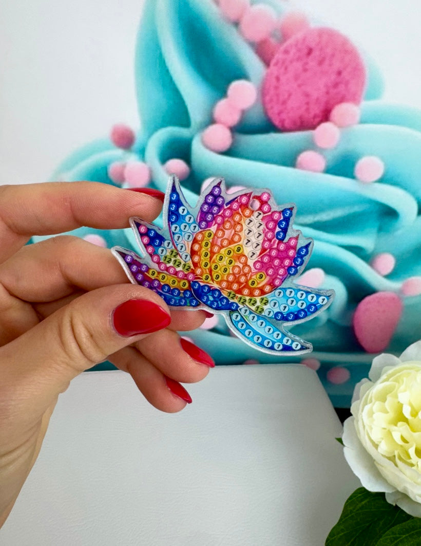 Diamond Painting Schlüsselanhänger "Seerosen & Lotusblüten" 8 Stück Anhänger