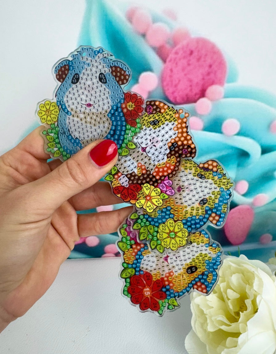 Diamond Painting Schlüsselanhänger "Meerschweinchen" 8 Stück Anhänger (AH006)