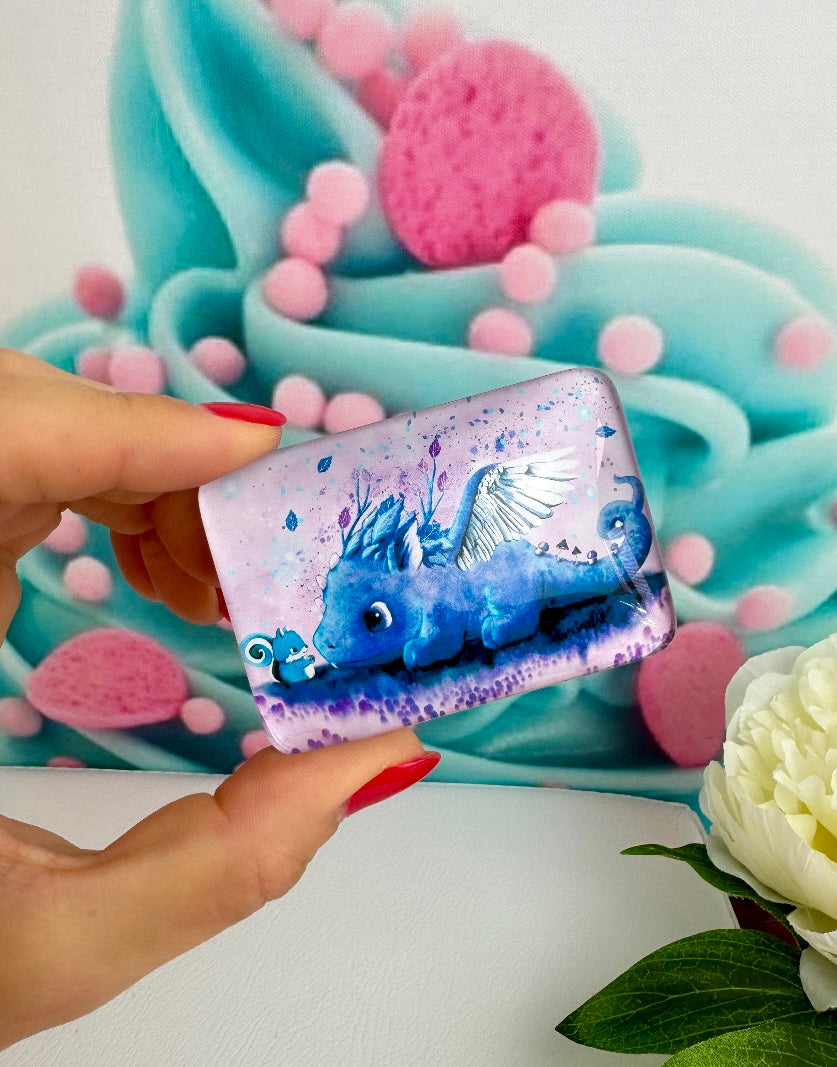 Diamond Painting Cover Minder TinyTami Drache „Levita Lilly“ (CM) LILA