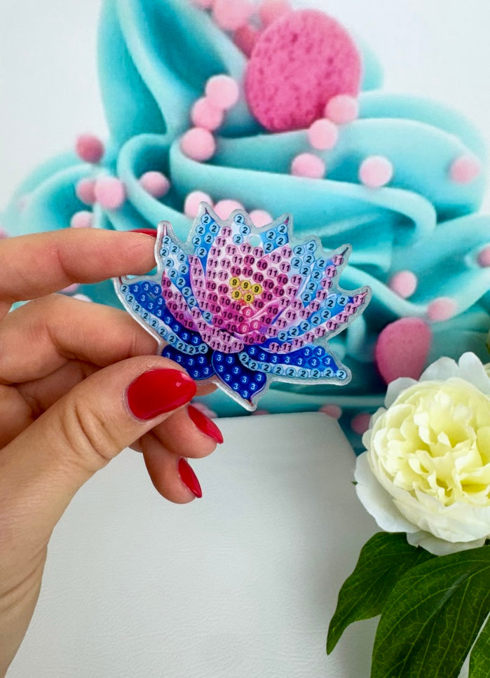 Diamond Painting Schlüsselanhänger "Seerosen & Lotusblüten" 8 Stück Anhänger