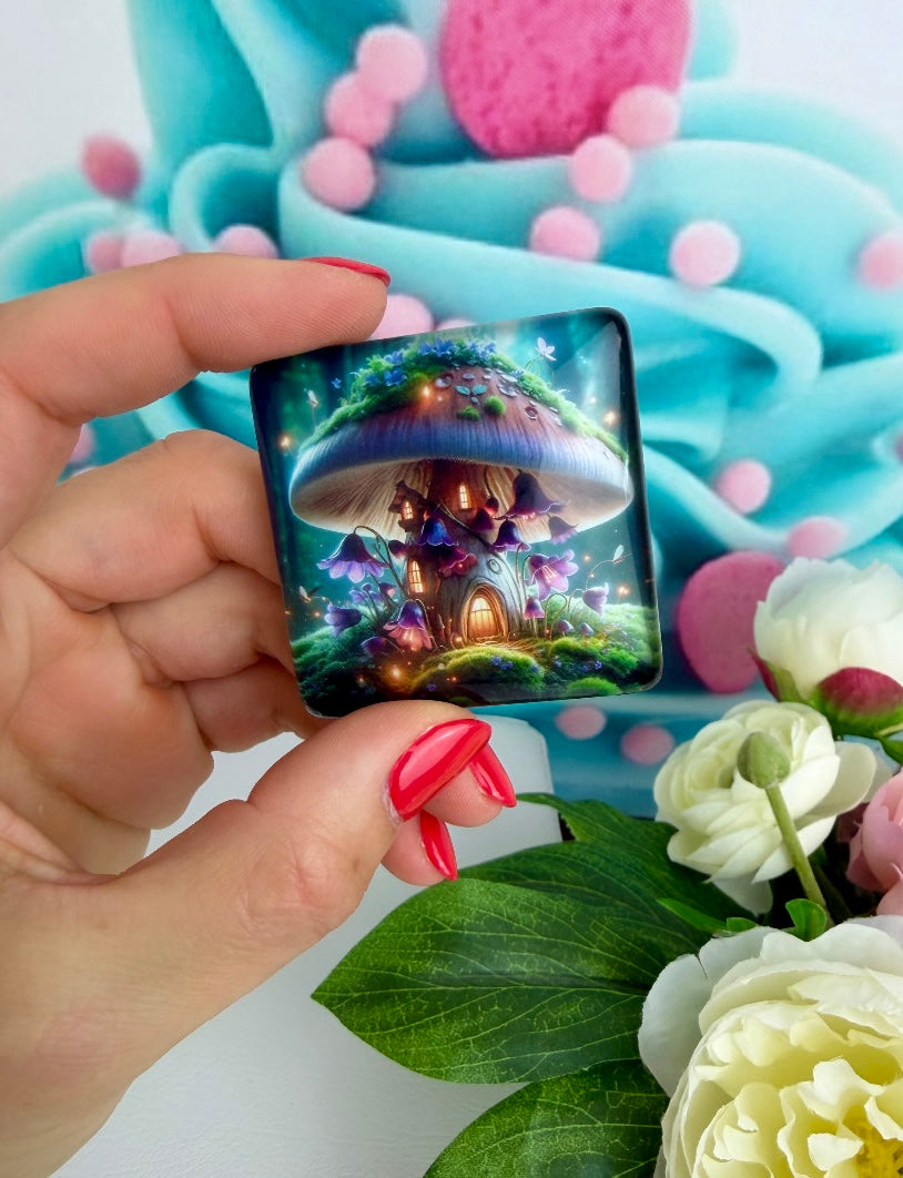 VORVERKAUF! Diamond Painting Cover Minder "Pilzhaus im Nachtschimmer" (CM) (VVK Mai)