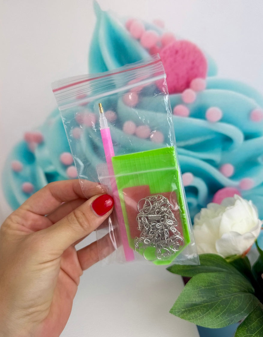 Diamond Painting Pummeleinhorn XMAS 2025 XXL Kranz / Anhänger "Pummel & Family" 45x50cm (AH237)