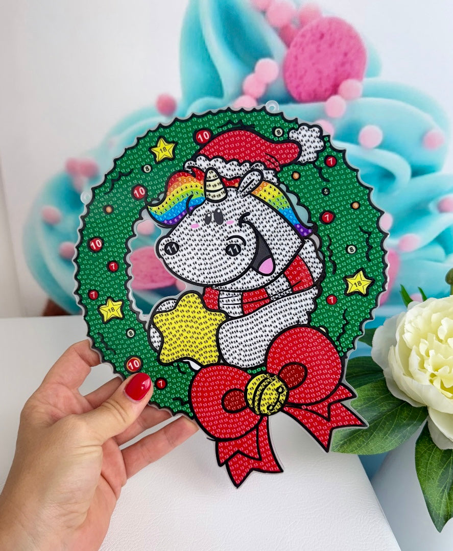 Diamond Painting Pummeleinhorn XMAS Kranz / Anhänger "Pummel" 20x23cm (AH239)