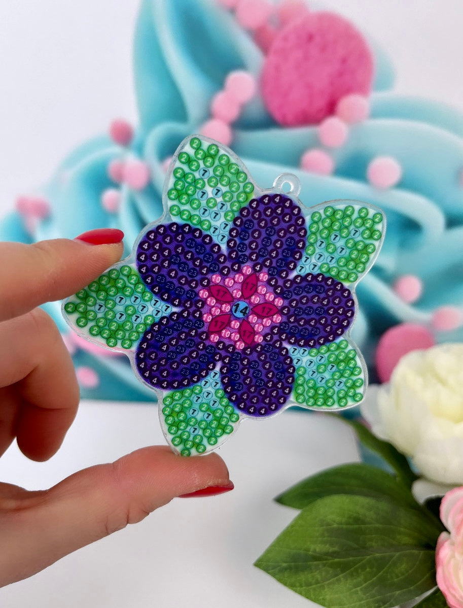 Diamond Painting Anhänger "Mandala-Blumen" 15 Stück 6x6cm (AH1112)