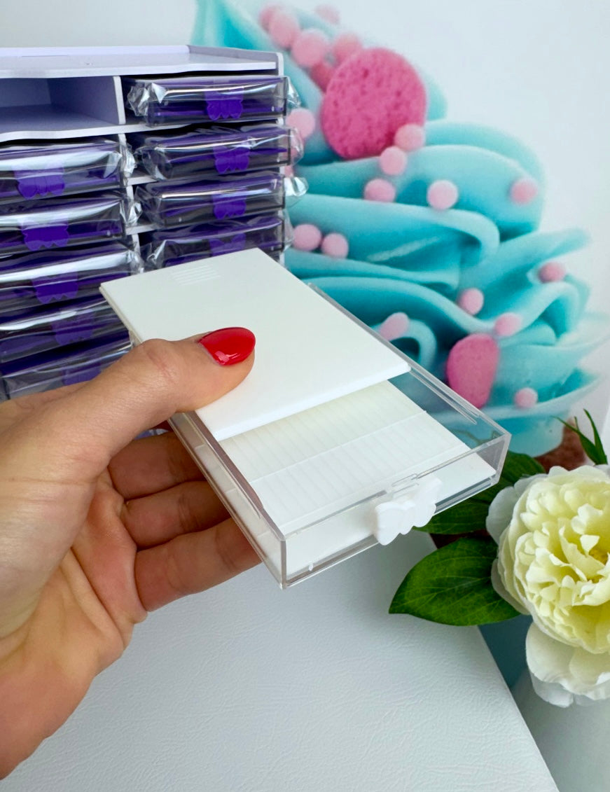 Diamond Painting TiniSchnickschnack Schiffchen Organizer - inkl. 48 Aufbewahrungstrays (weiß / lila)